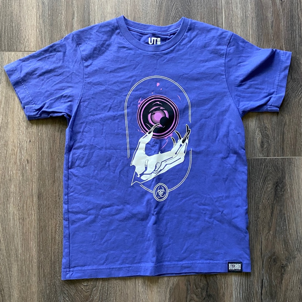 Uniqlo Overwatch Moira Tee Sz XS